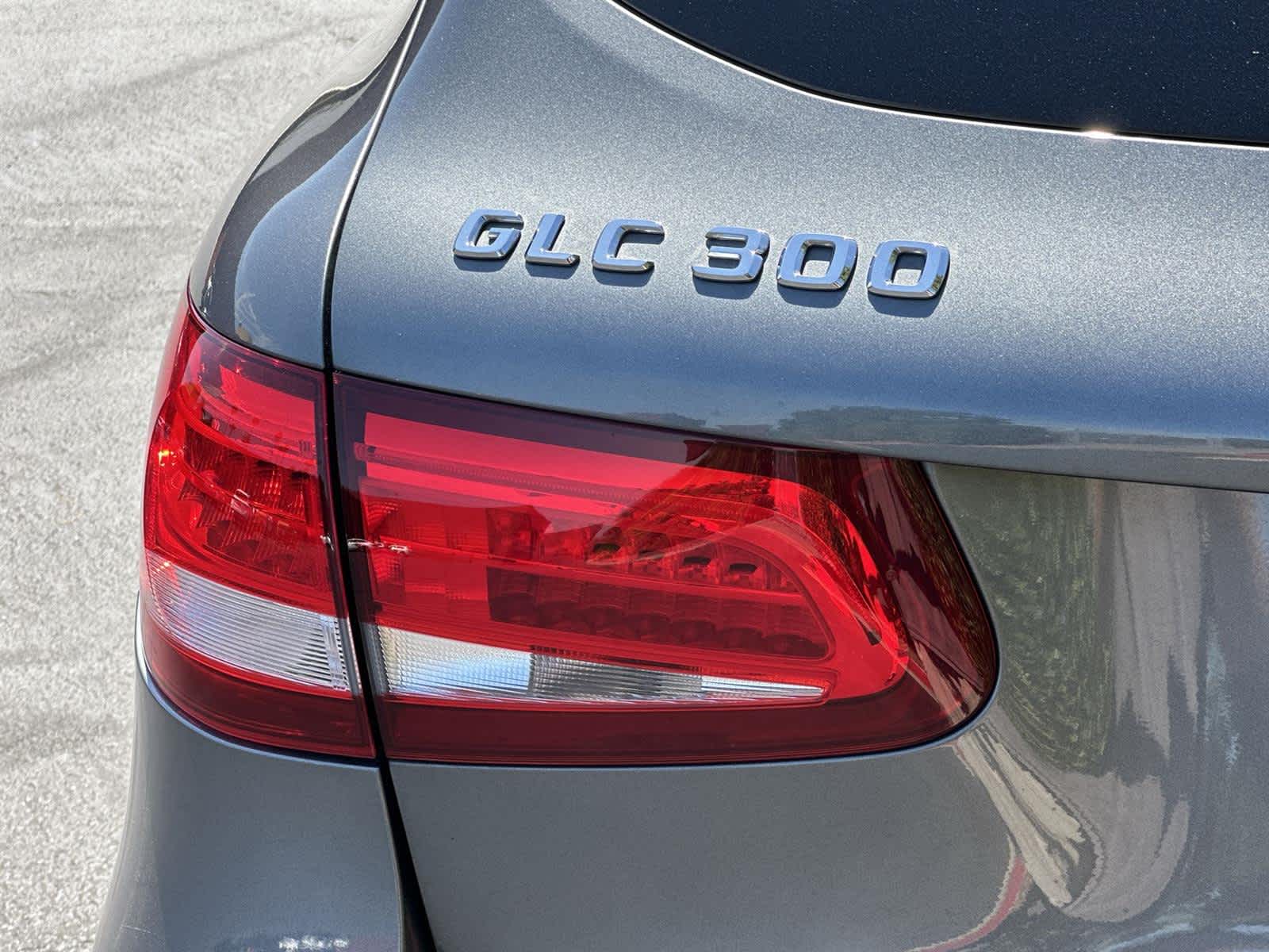 Thumbnail: 2016 Mercedes-Benz GLC - 7