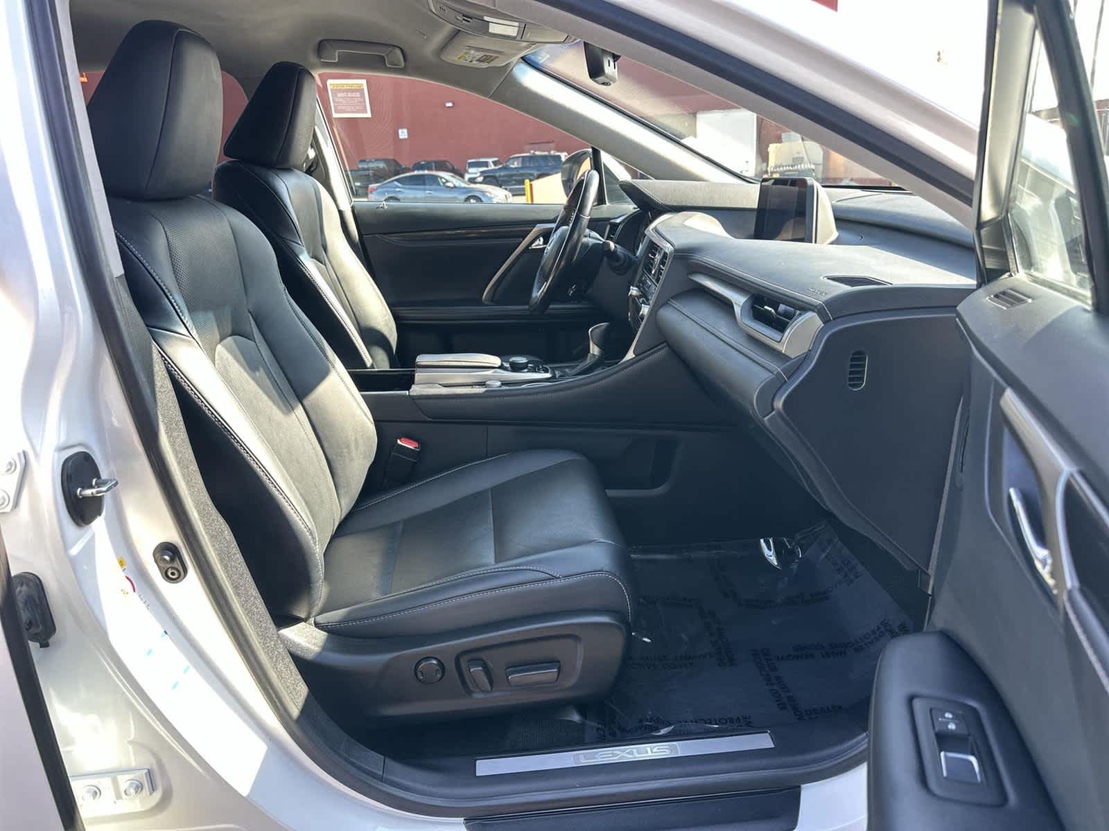 Thumbnail: 2019 Lexus RX - 14