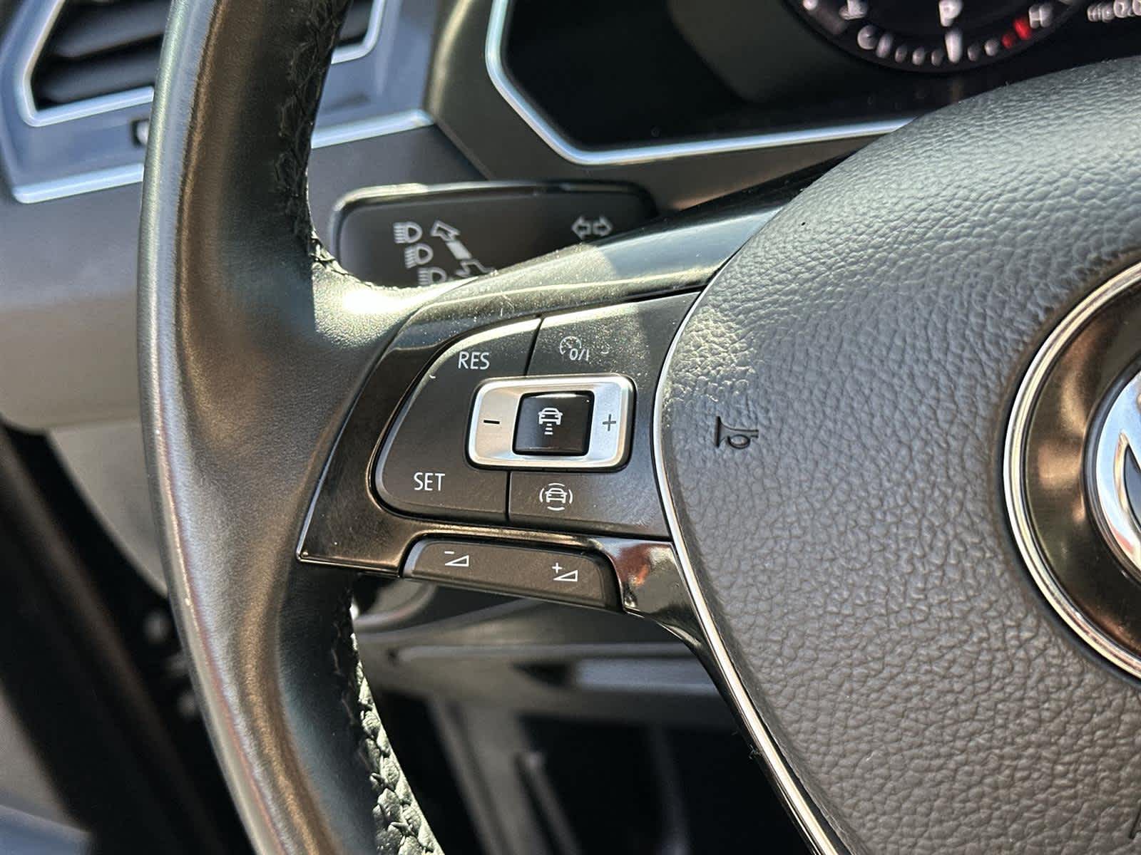 Thumbnail: 2019 Volkswagen Tiguan - 24