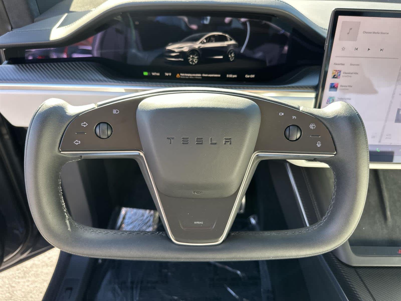 Thumbnail: 2023 Tesla Model X - 15