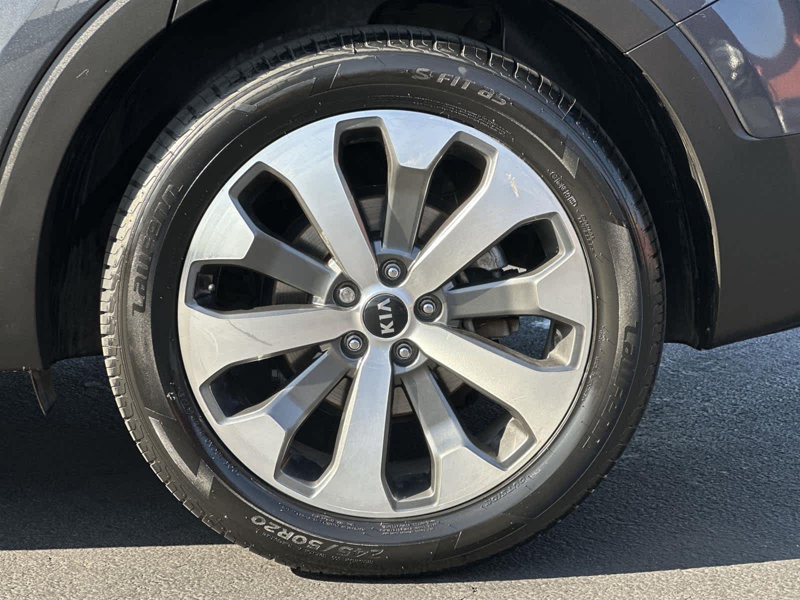 Thumbnail: 2020 Kia Telluride - 8