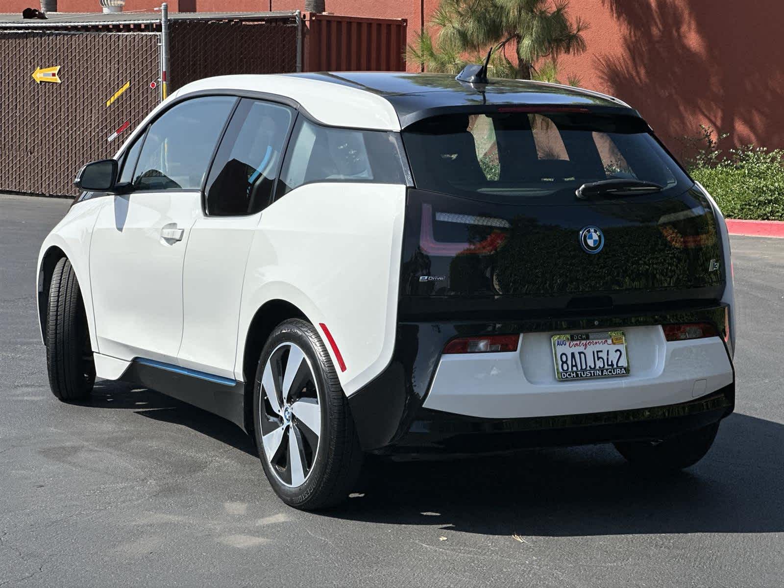Thumbnail: 2017 BMW i3 - 4