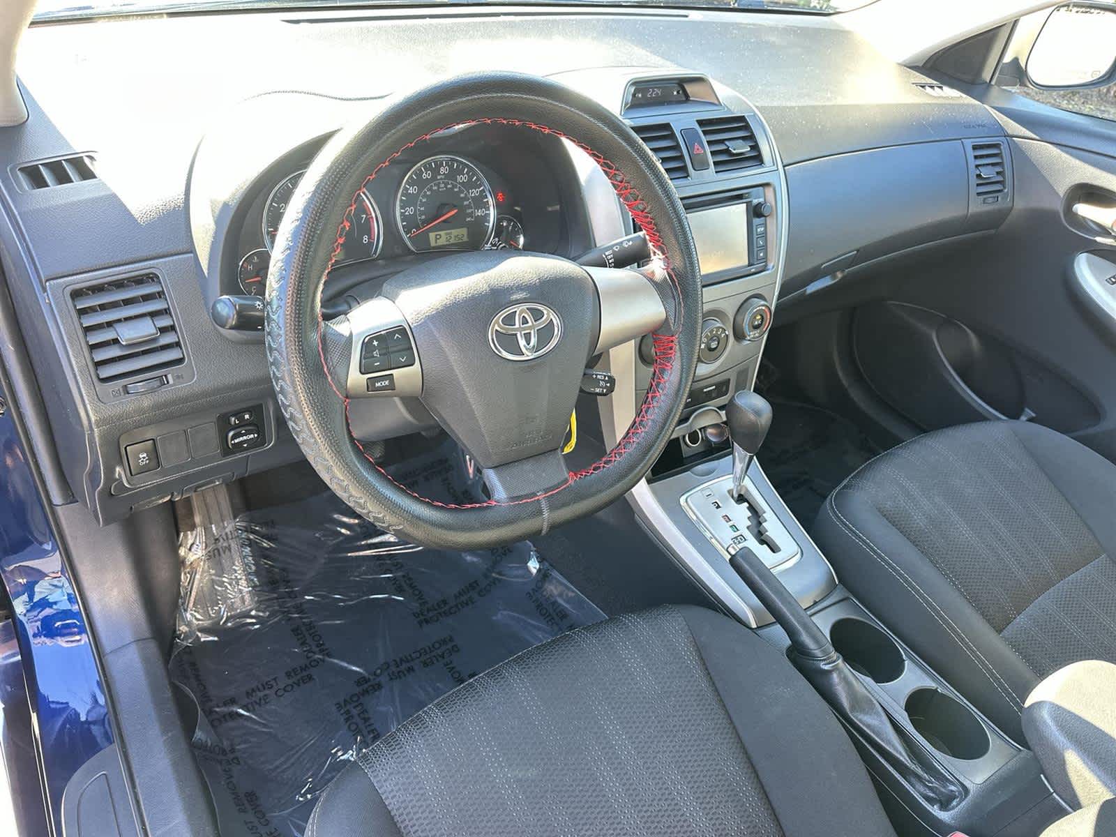 Thumbnail: 2013 Toyota Corolla - 2