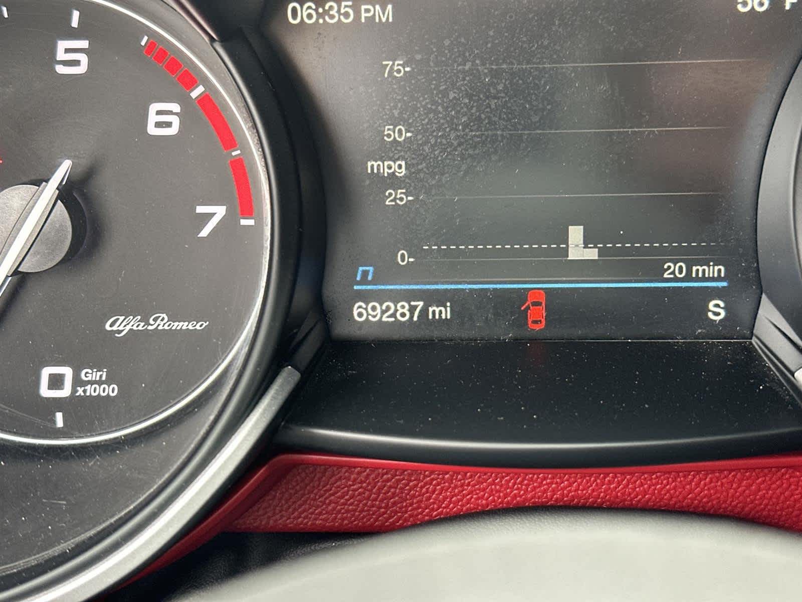 Thumbnail: 2020 Alfa Romeo Stelvio - 18