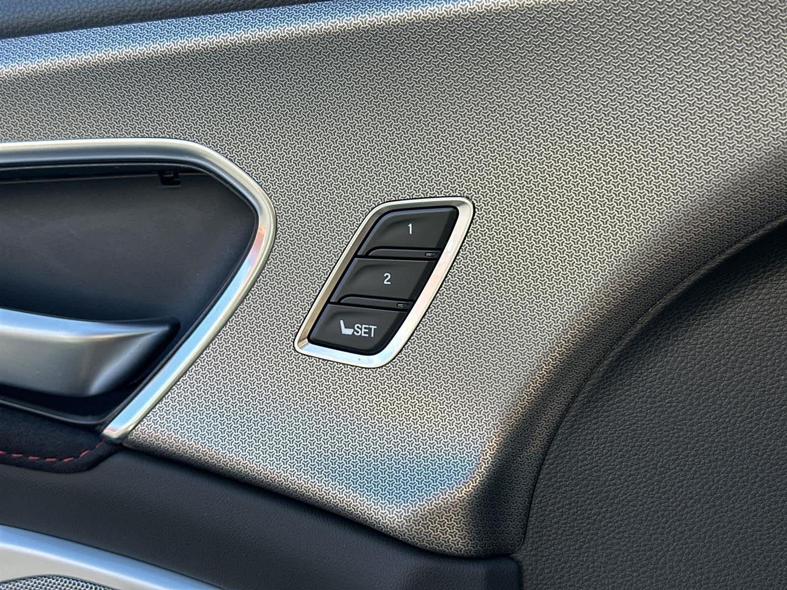 Thumbnail: 2026 Acura RDX - 31