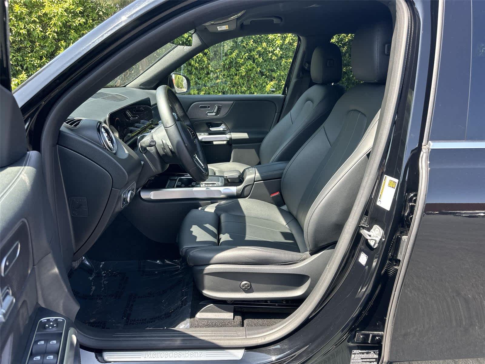 Thumbnail: 2023 Mercedes-Benz EQB - 11