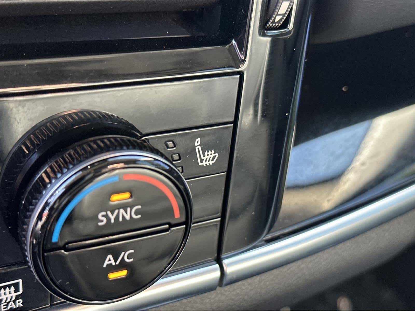 Thumbnail: 2022 Nissan Rogue - 25