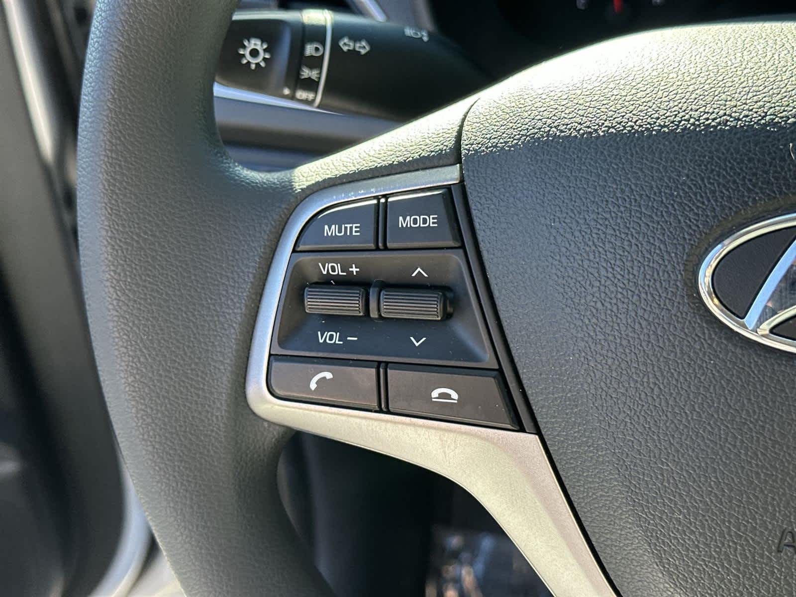 Thumbnail: 2022 Hyundai Accent - 22