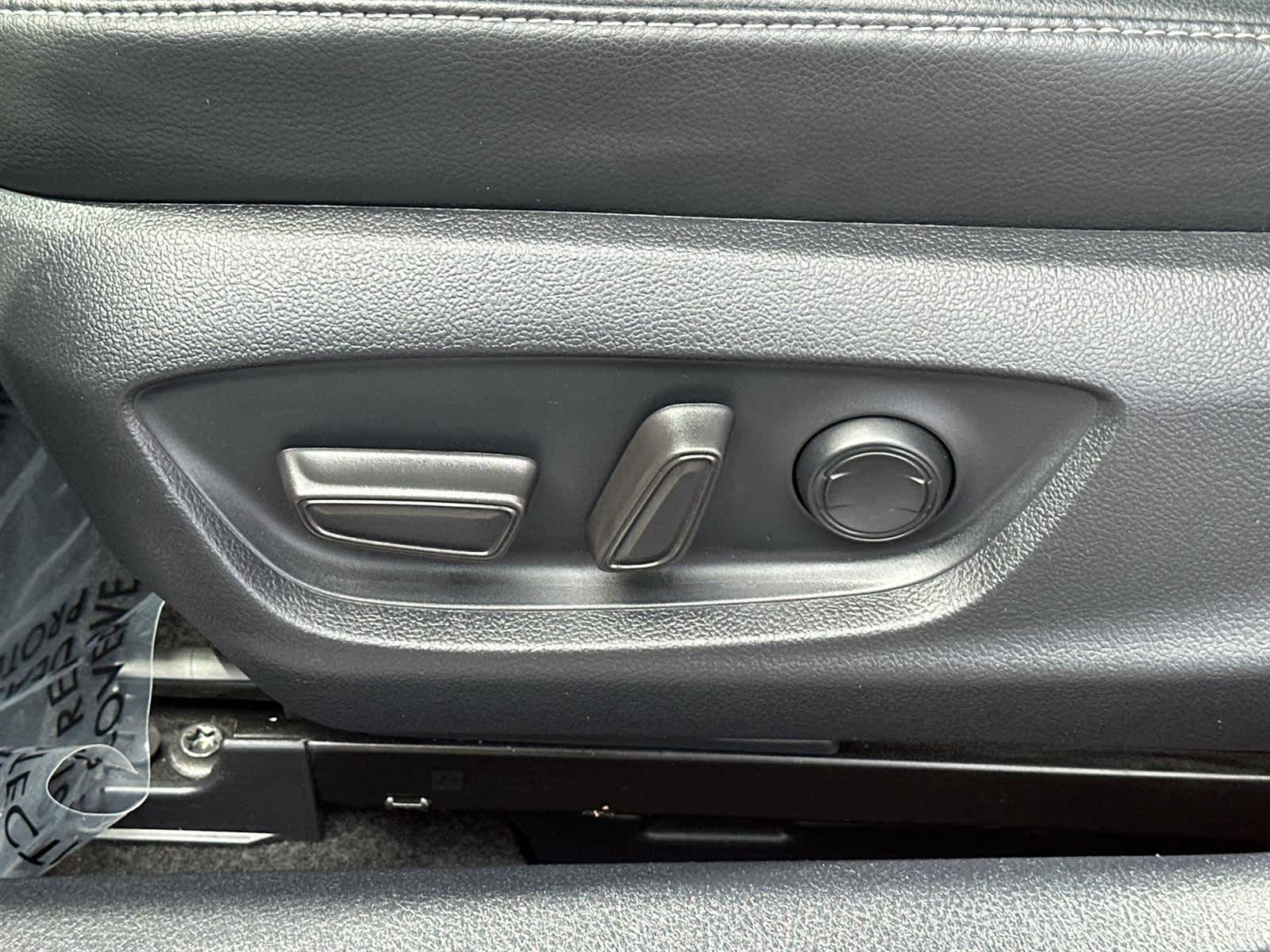 Thumbnail: 2022 Toyota Camry - 23