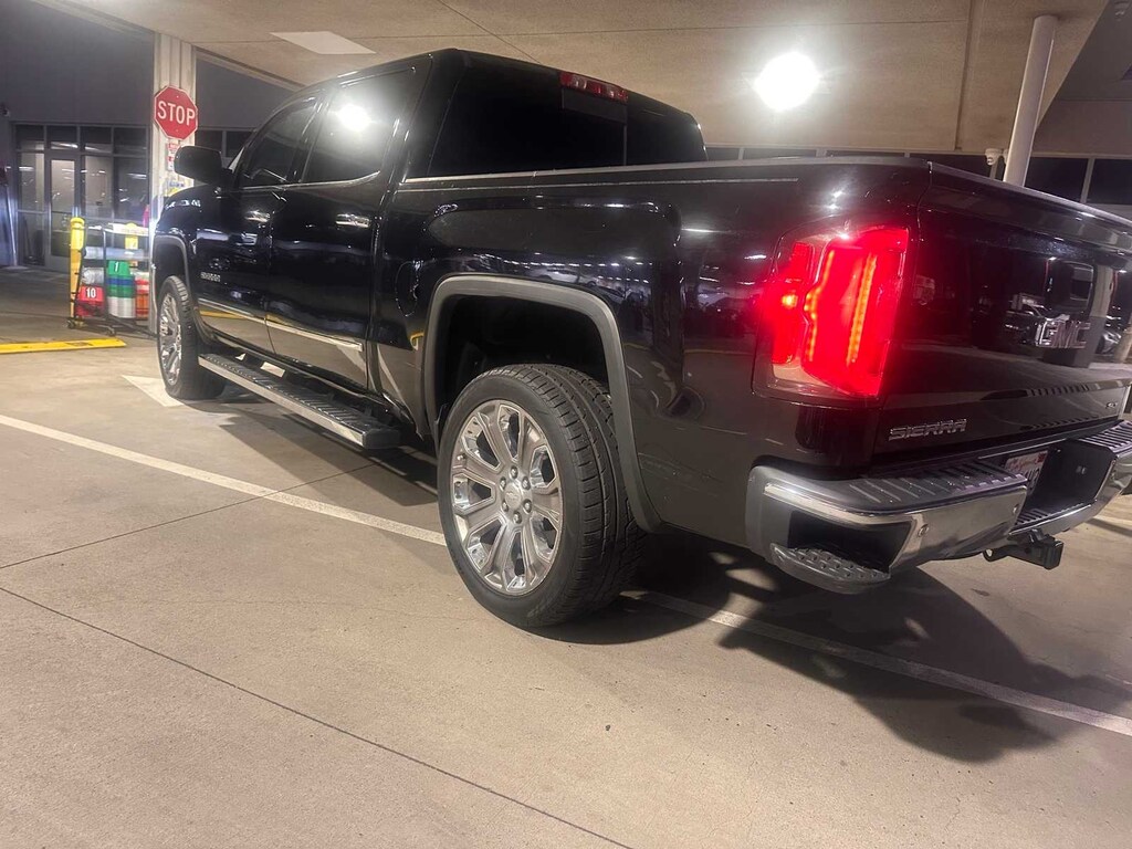 Used 2017 GMC Sierra 1500 SLT Truck