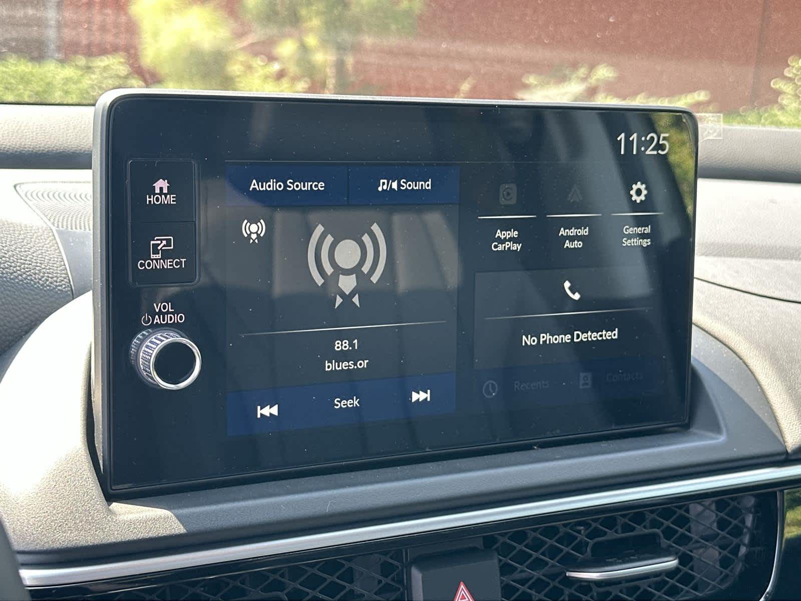 Thumbnail: 2025 Acura ADX - 30