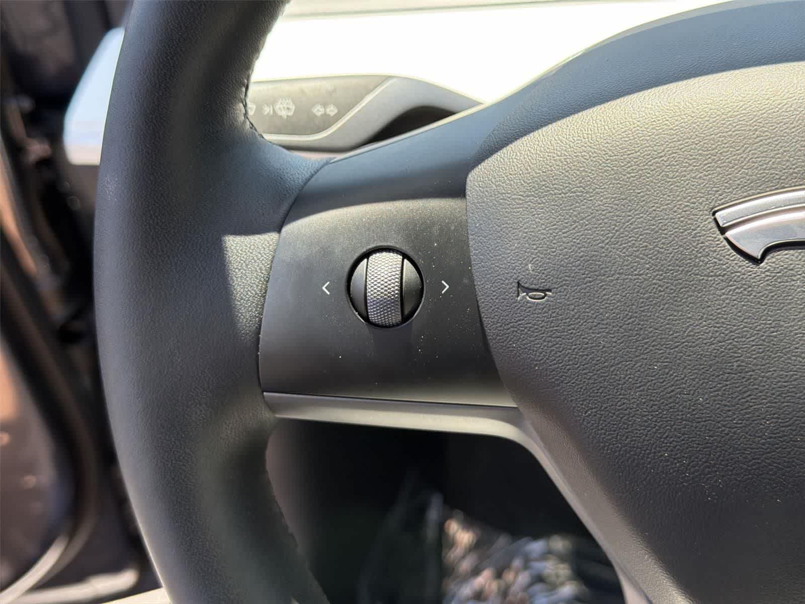 Thumbnail: 2022 Tesla Model 3 - 35