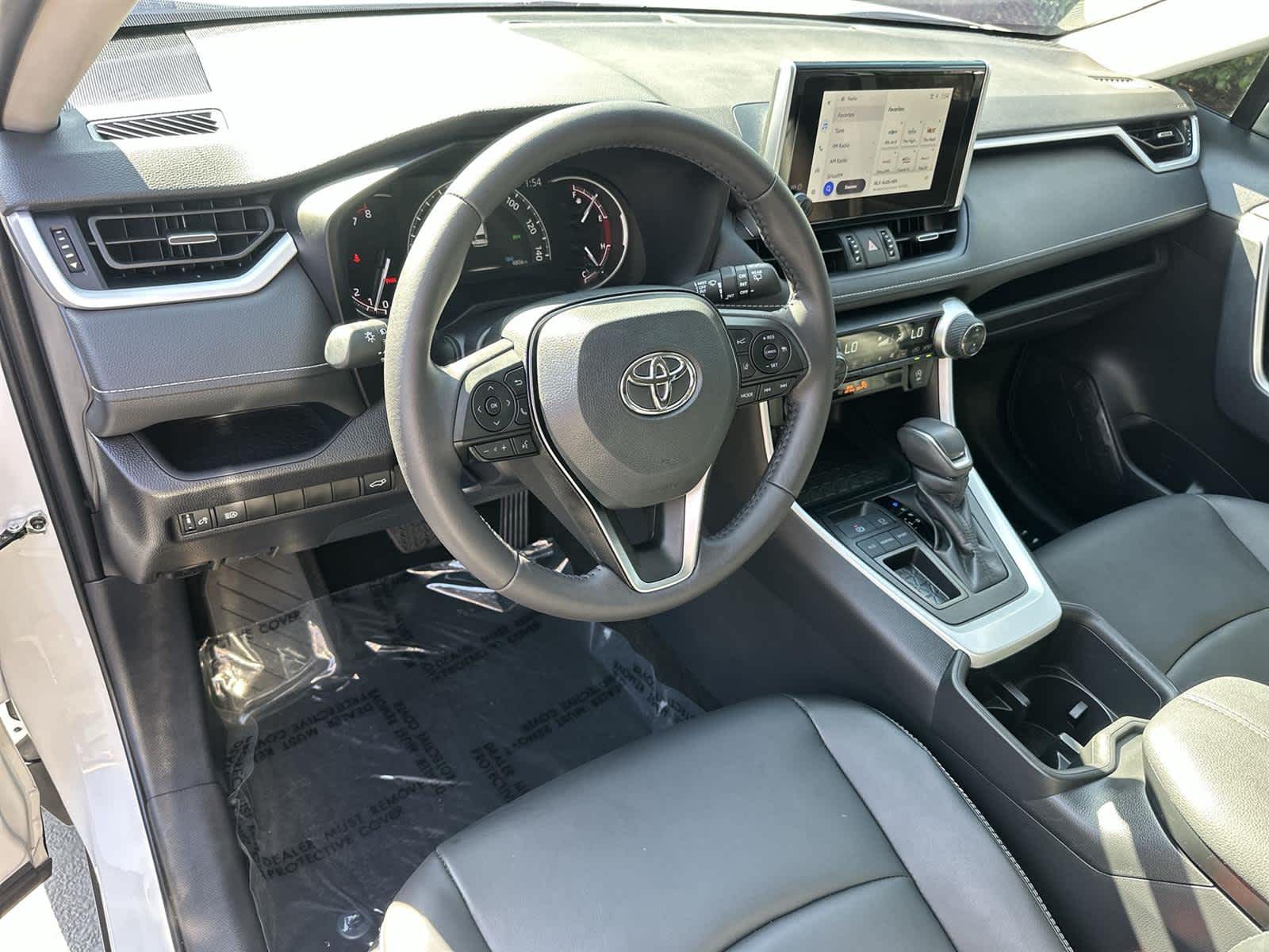 Thumbnail: 2025 Toyota RAV4 - 2