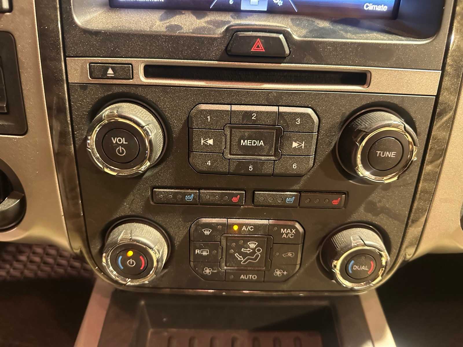 Thumbnail: 2015 Ford Expedition - 18