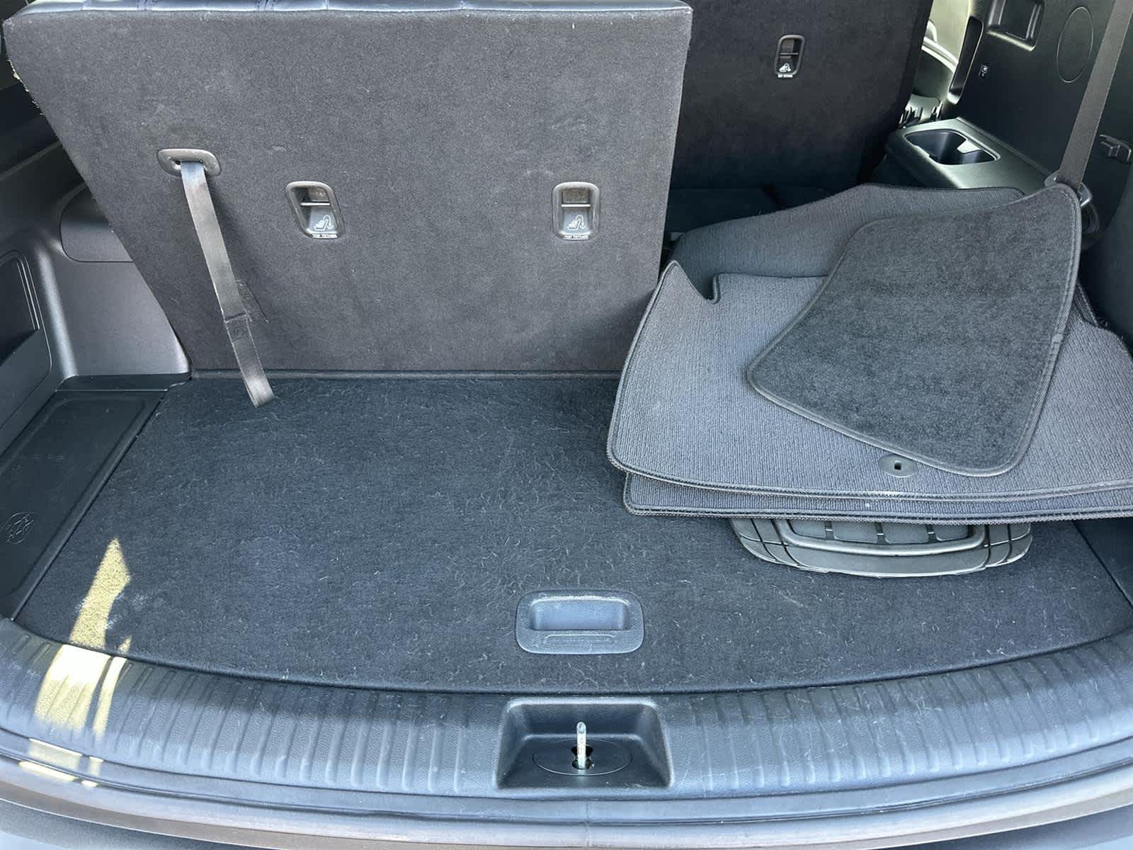 Thumbnail: 2020 Kia Telluride - 19