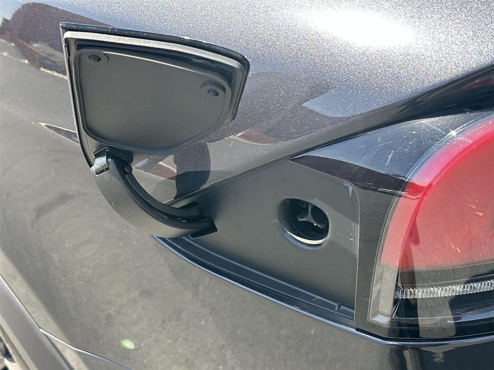 Thumbnail: 2024 Tesla Model X - 9