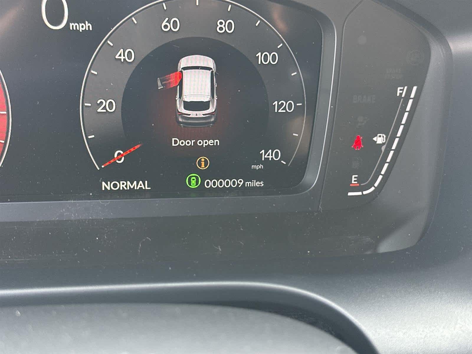 Thumbnail: 2025 Acura ADX - 19