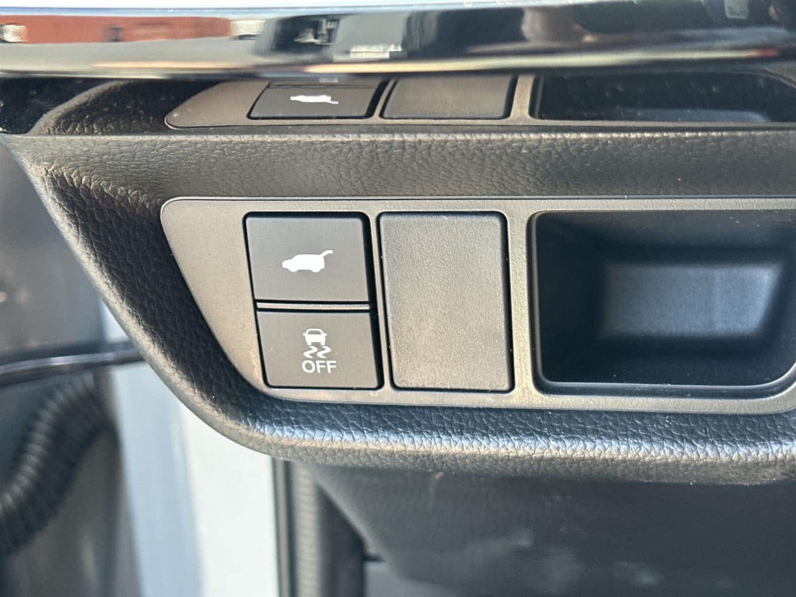 Thumbnail: 2025 Acura ADX - 28