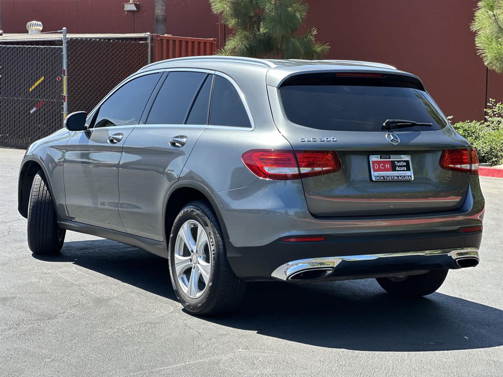 Thumbnail: 2016 Mercedes-Benz GLC - 4