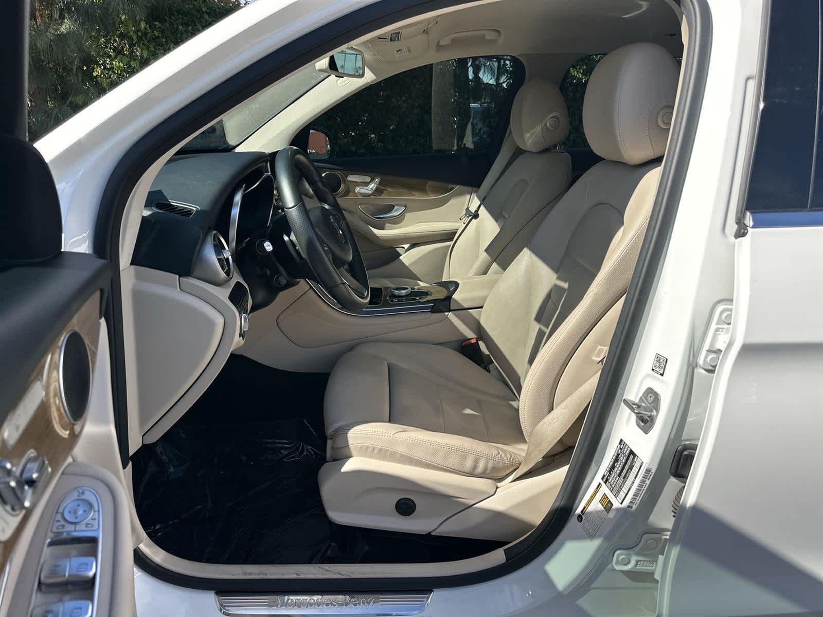 Thumbnail: 2018 Mercedes-Benz GLC - 11