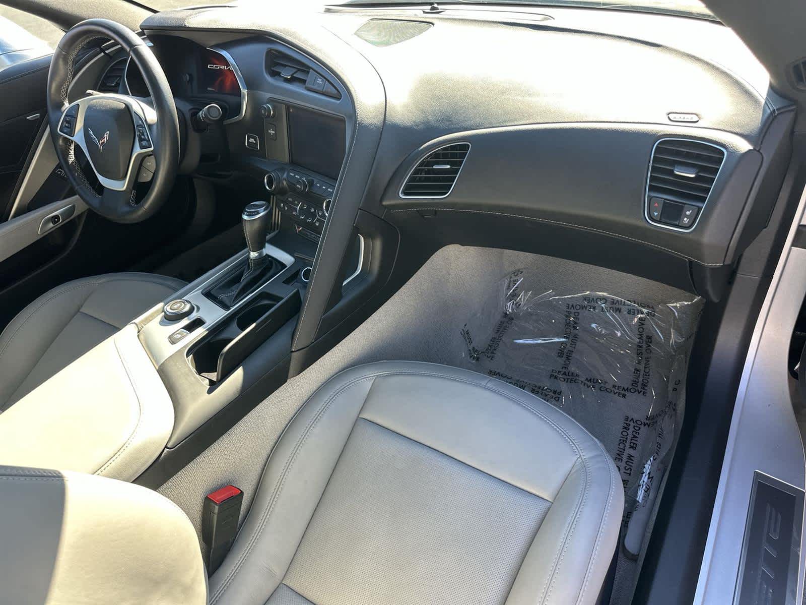 Thumbnail: 2015 Chevrolet Corvette - 12