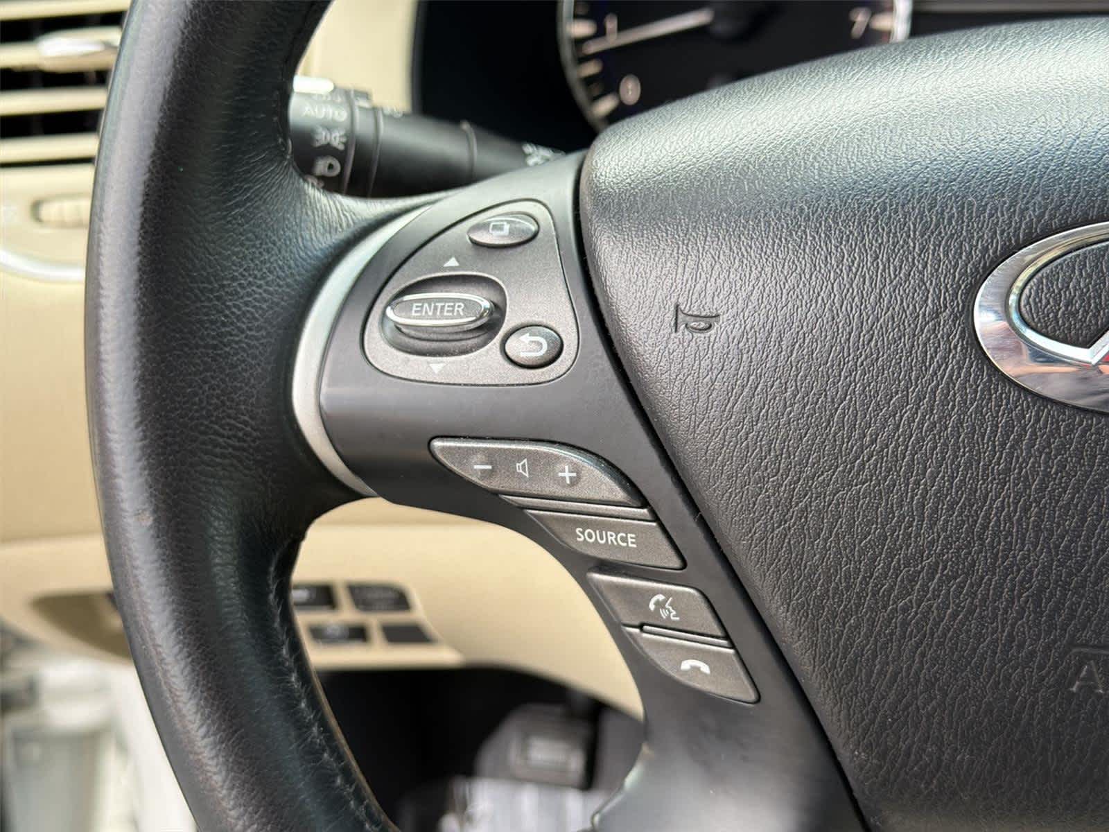 Thumbnail: 2015 INFINITI QX60 - 24