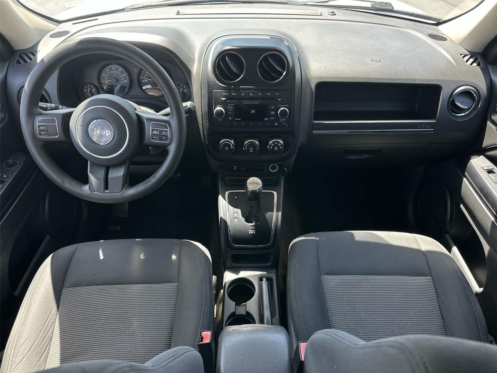 Thumbnail: 2016 Jeep Patriot - 11