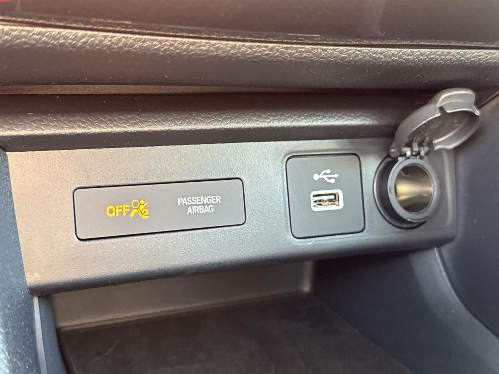 Thumbnail: 2025 Acura Integra - 26