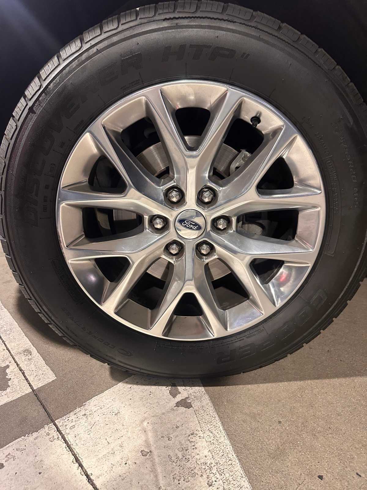 Thumbnail: 2015 Ford Expedition - 9