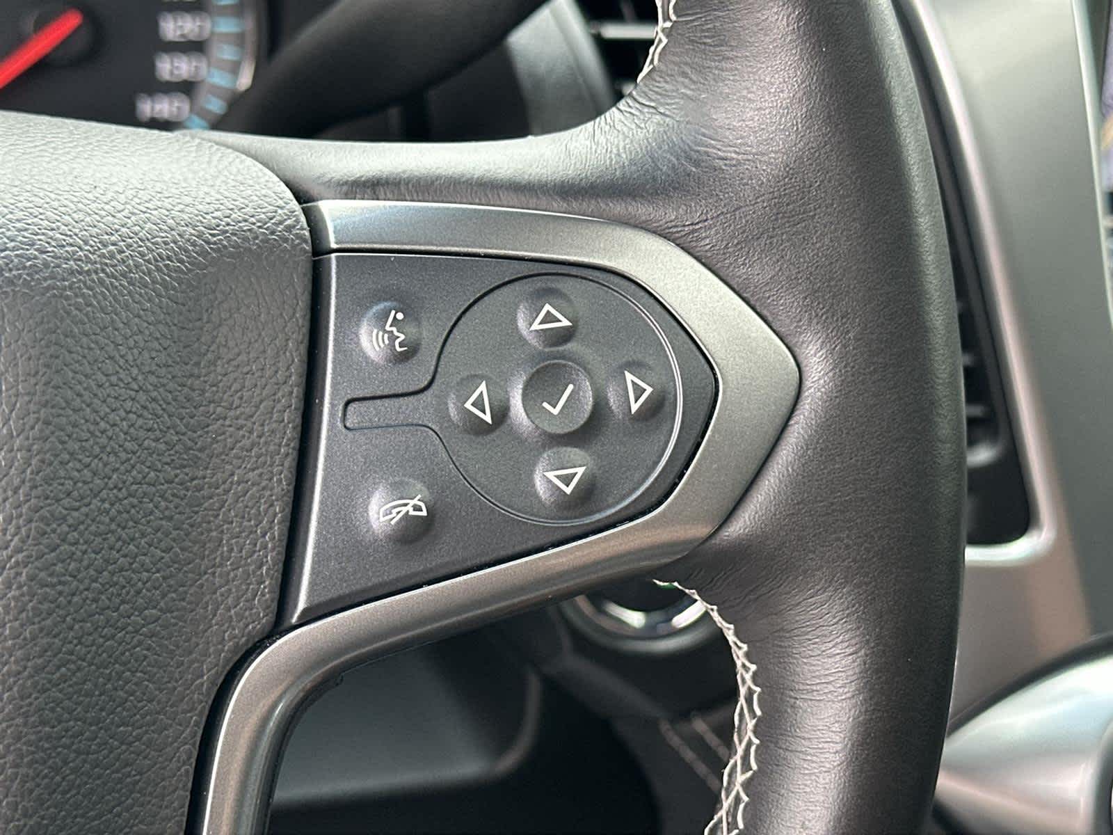 Thumbnail: 2016 Chevrolet Suburban - 25