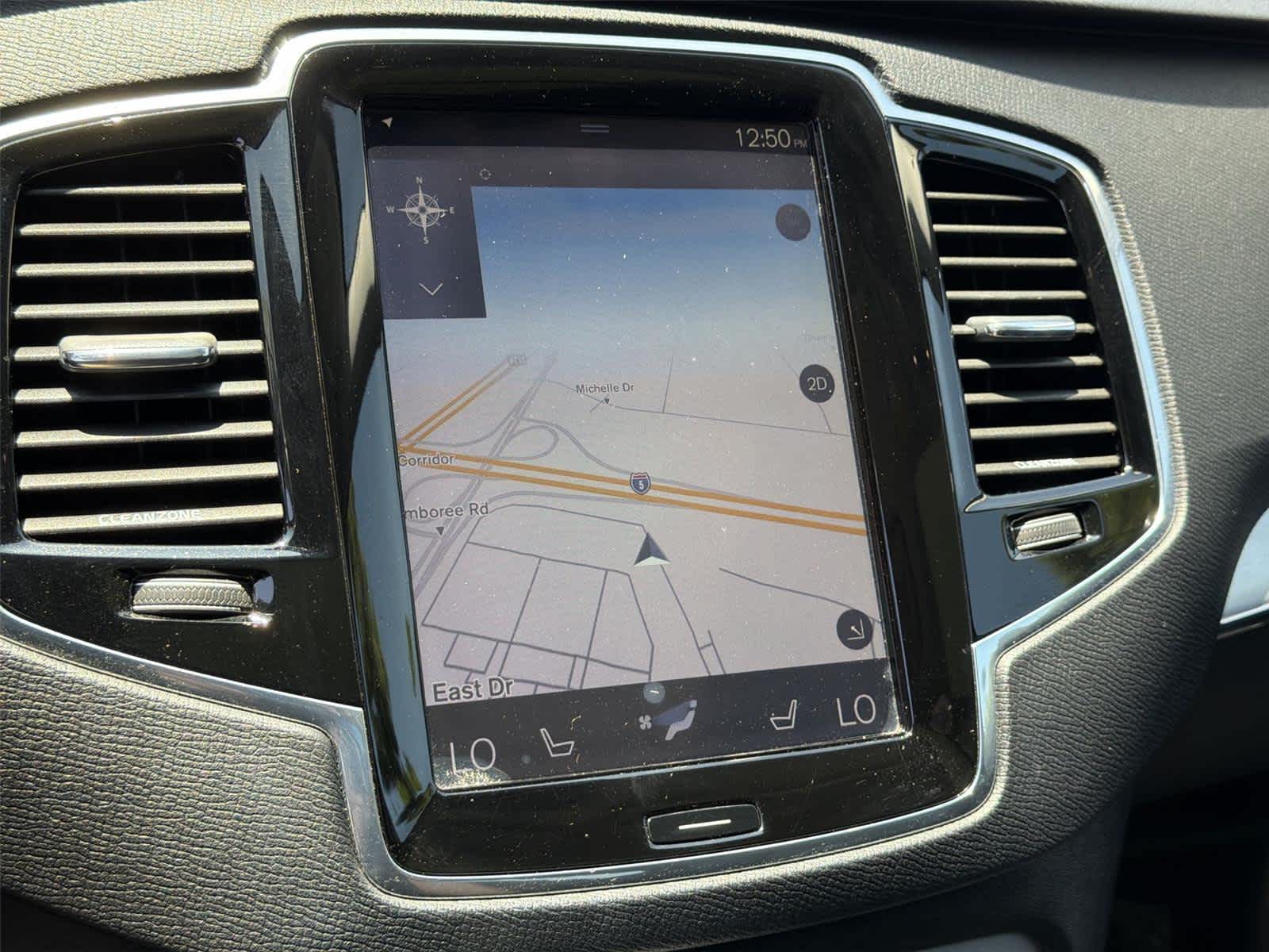 Thumbnail: 2016 Volvo XC90 - 18