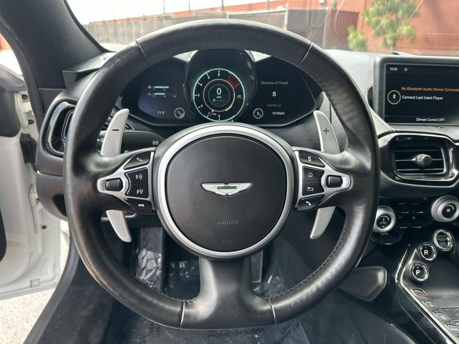Thumbnail: 2022 Aston Martin Vantage - 14