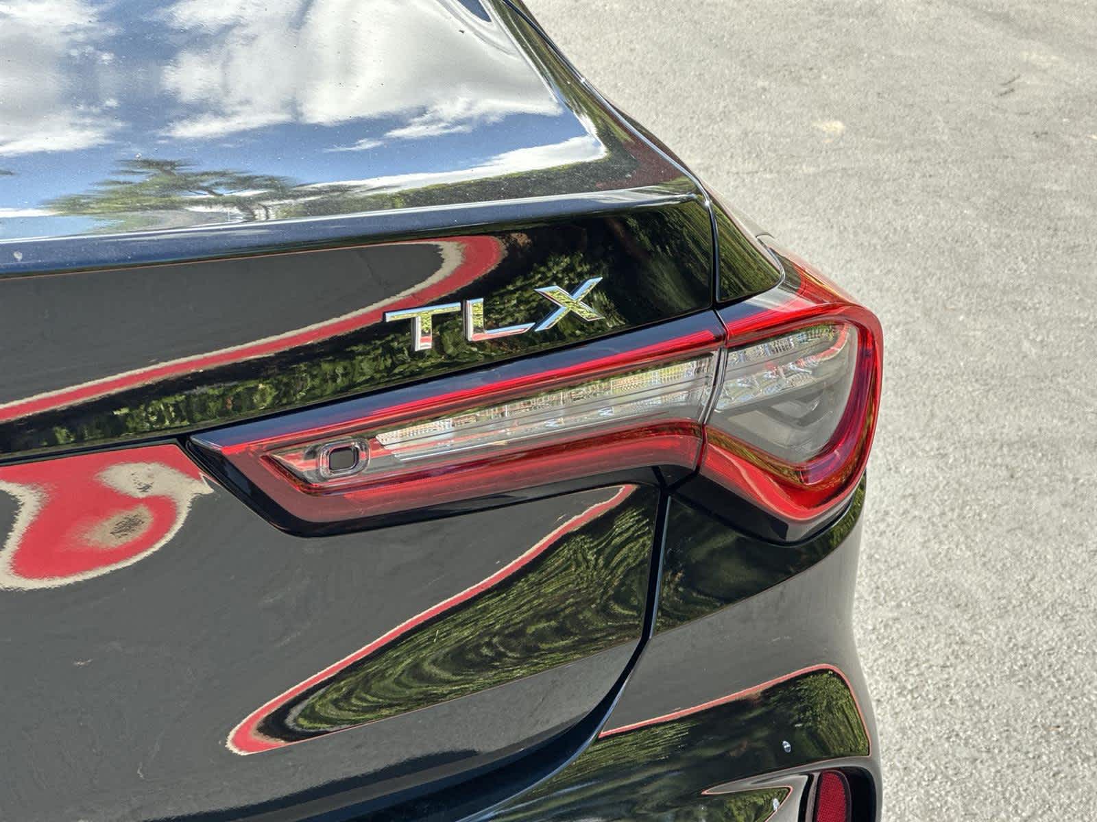 Thumbnail: 2025 Acura TLX - 7
