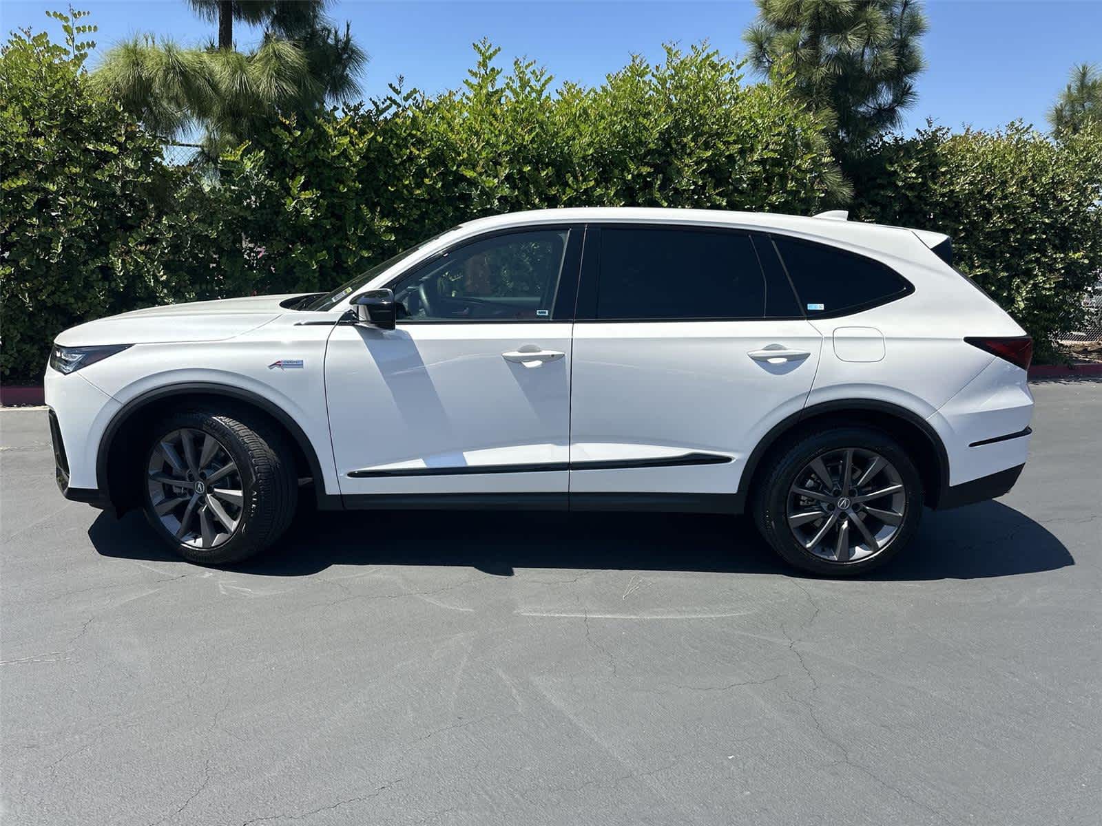 Thumbnail: 2025 Acura MDX - 2