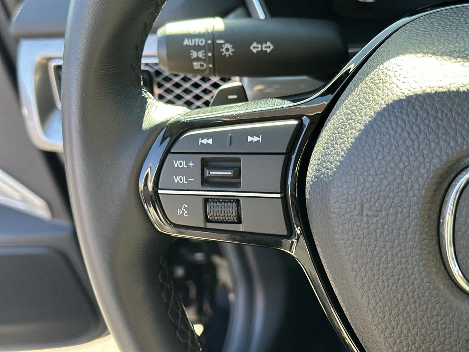 Thumbnail: 2025 Acura Integra - 23