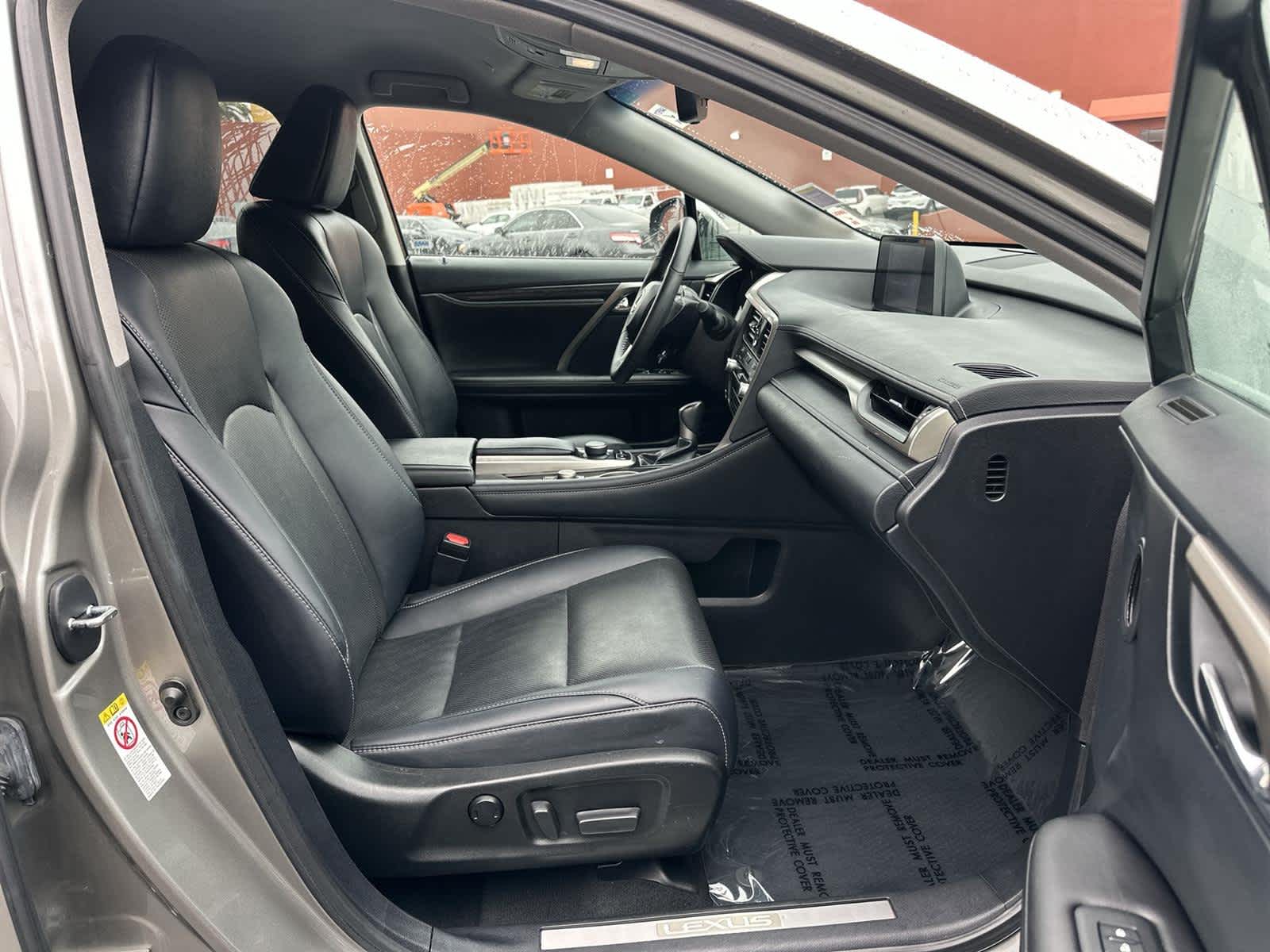 Thumbnail: 2019 Lexus RX - 14