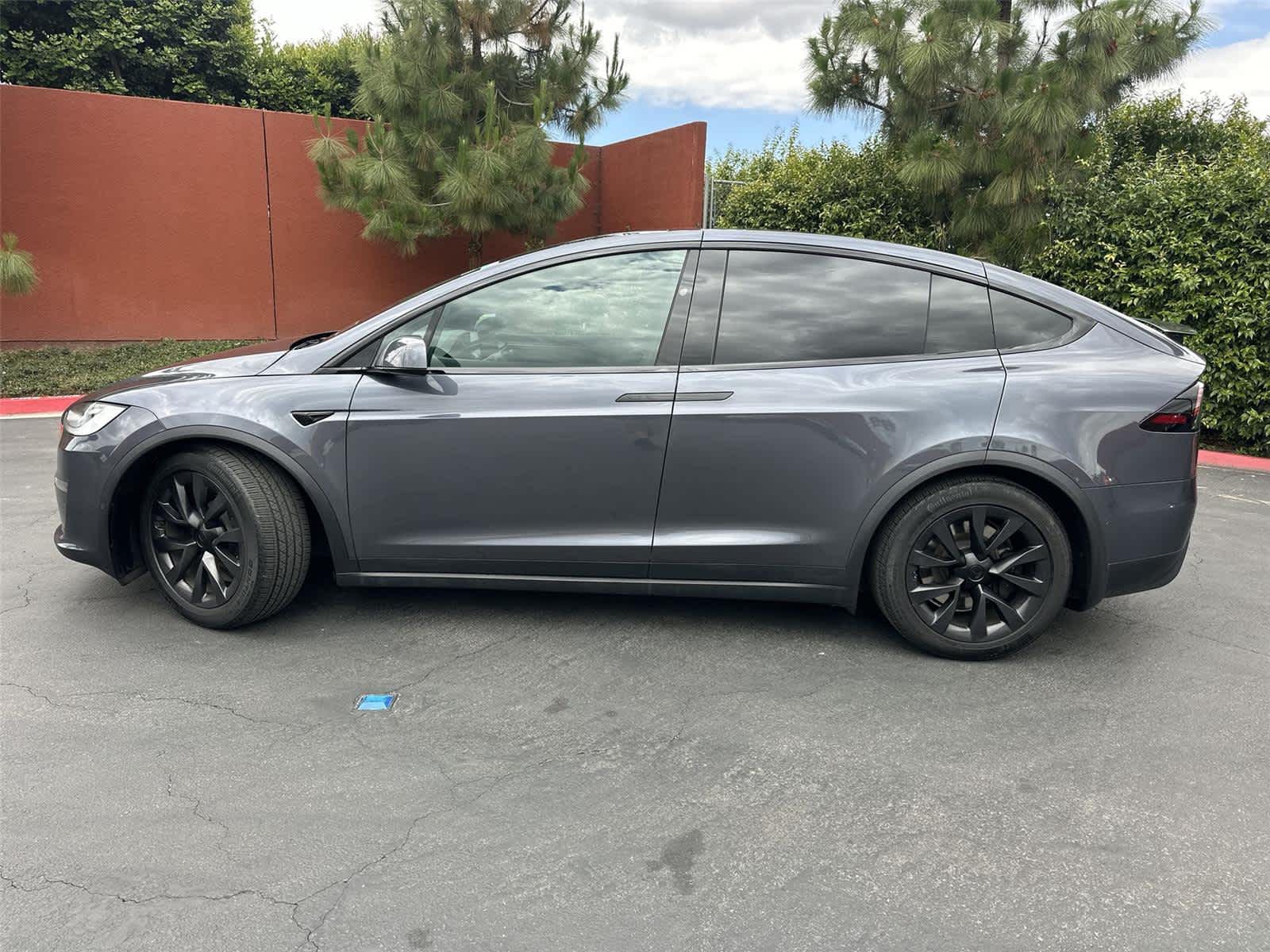 Thumbnail: 2023 Tesla Model X - 3