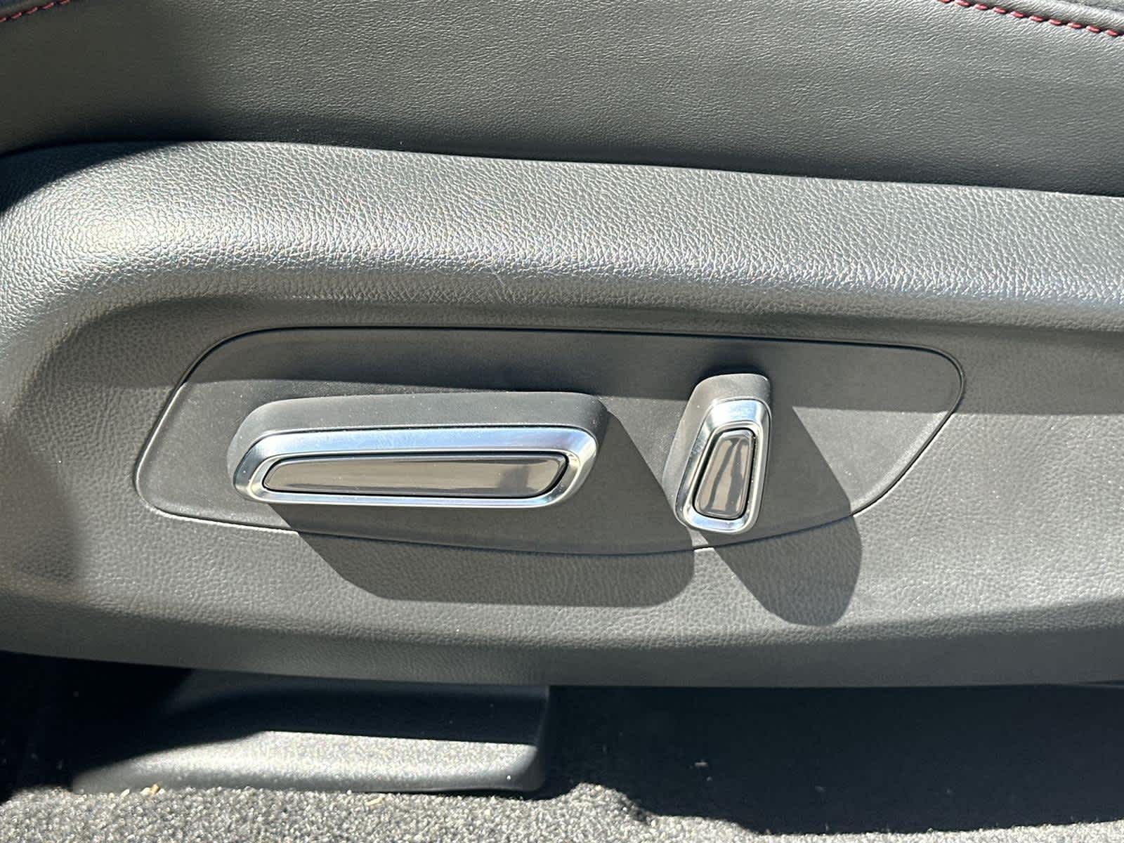 Thumbnail: 2025 Acura ADX - 20