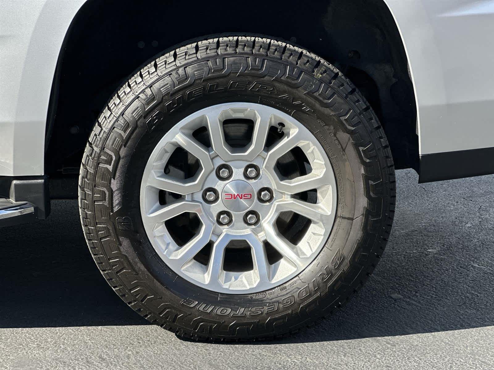 Thumbnail: 2018 GMC Yukon - 8