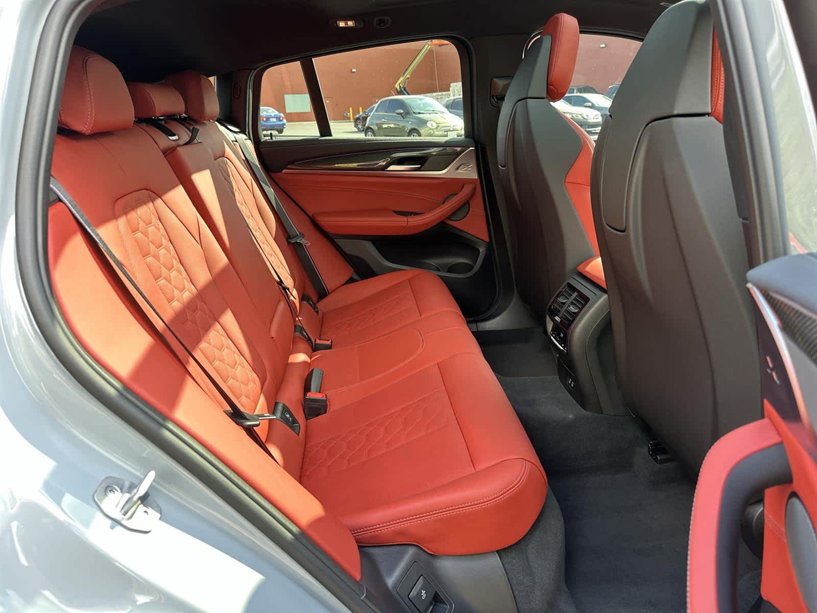 Thumbnail: 2024 BMW X4 - 13