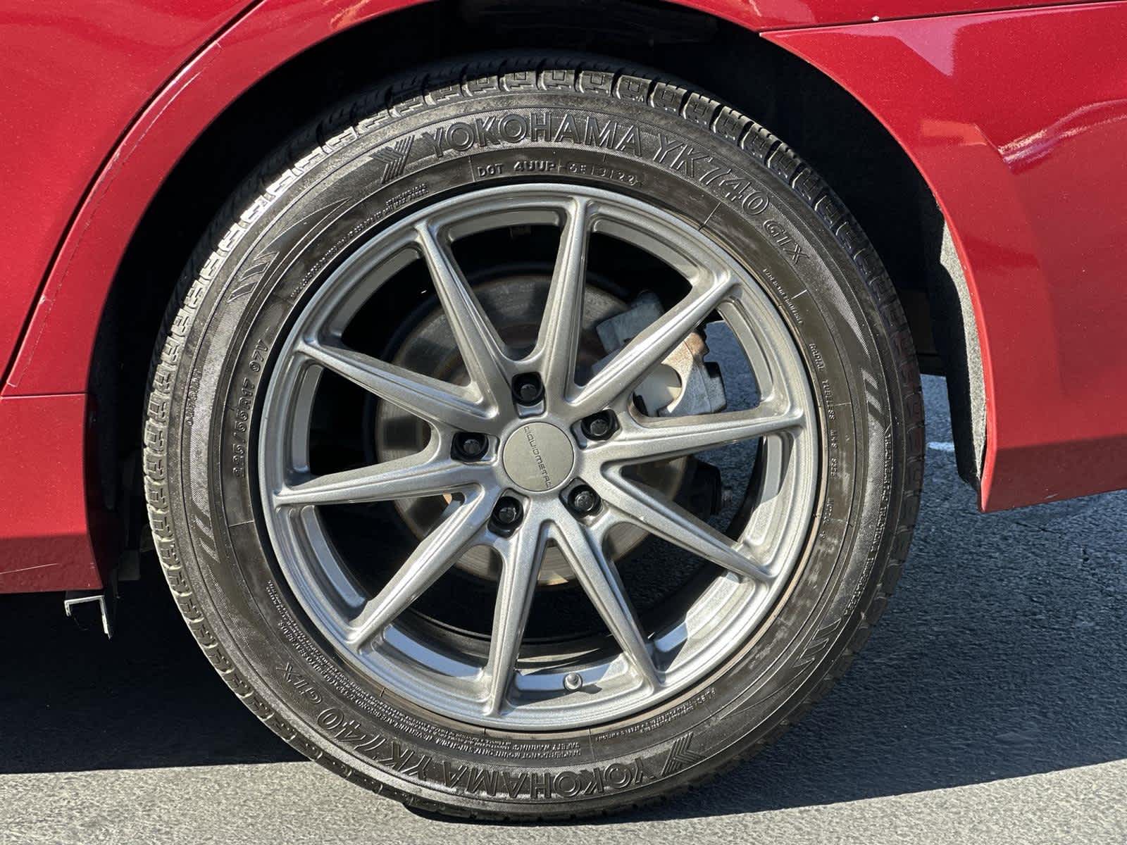 Thumbnail: 2015 Toyota Camry - 8