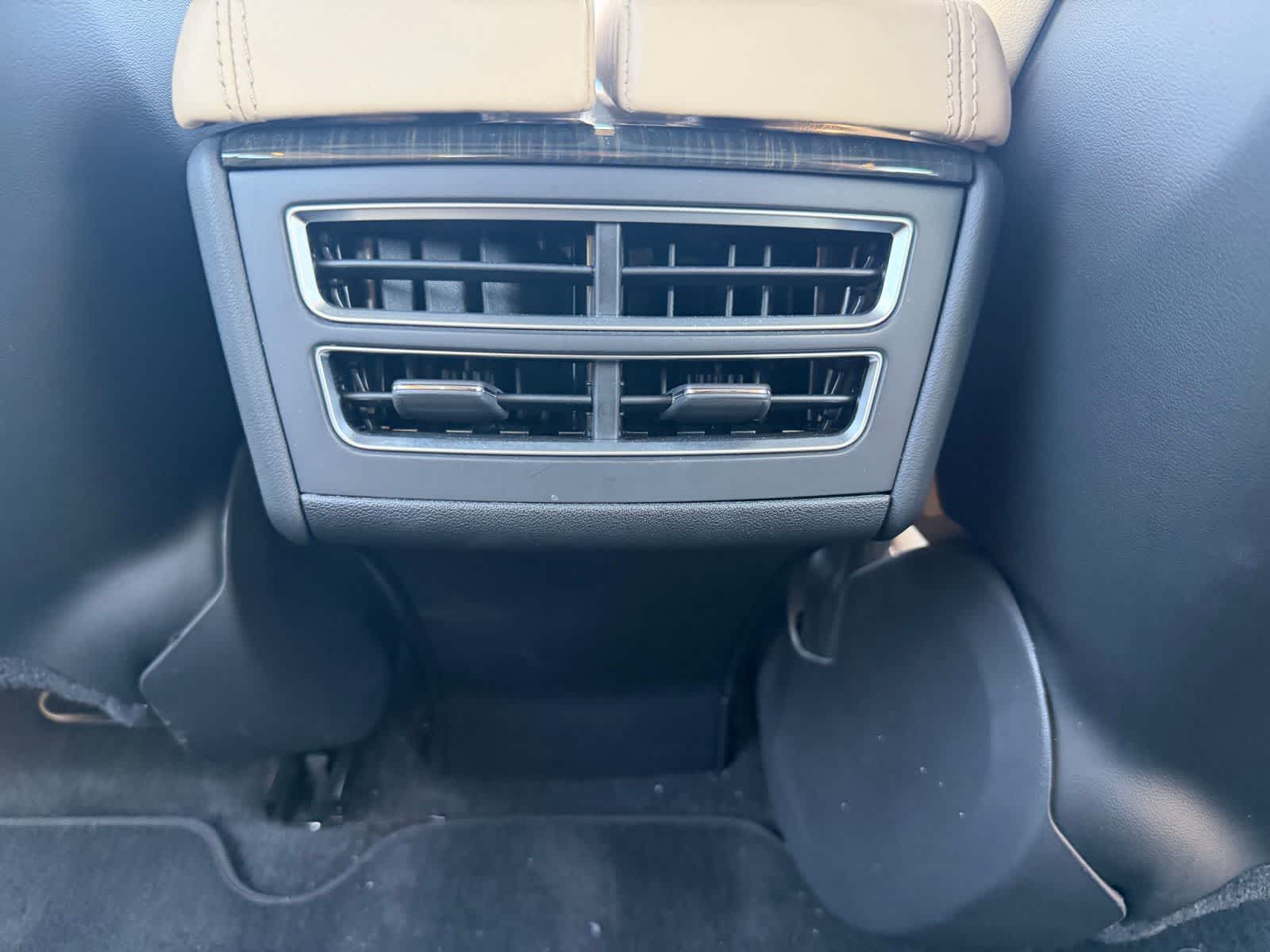 Thumbnail: 2015 Tesla Model S - 17