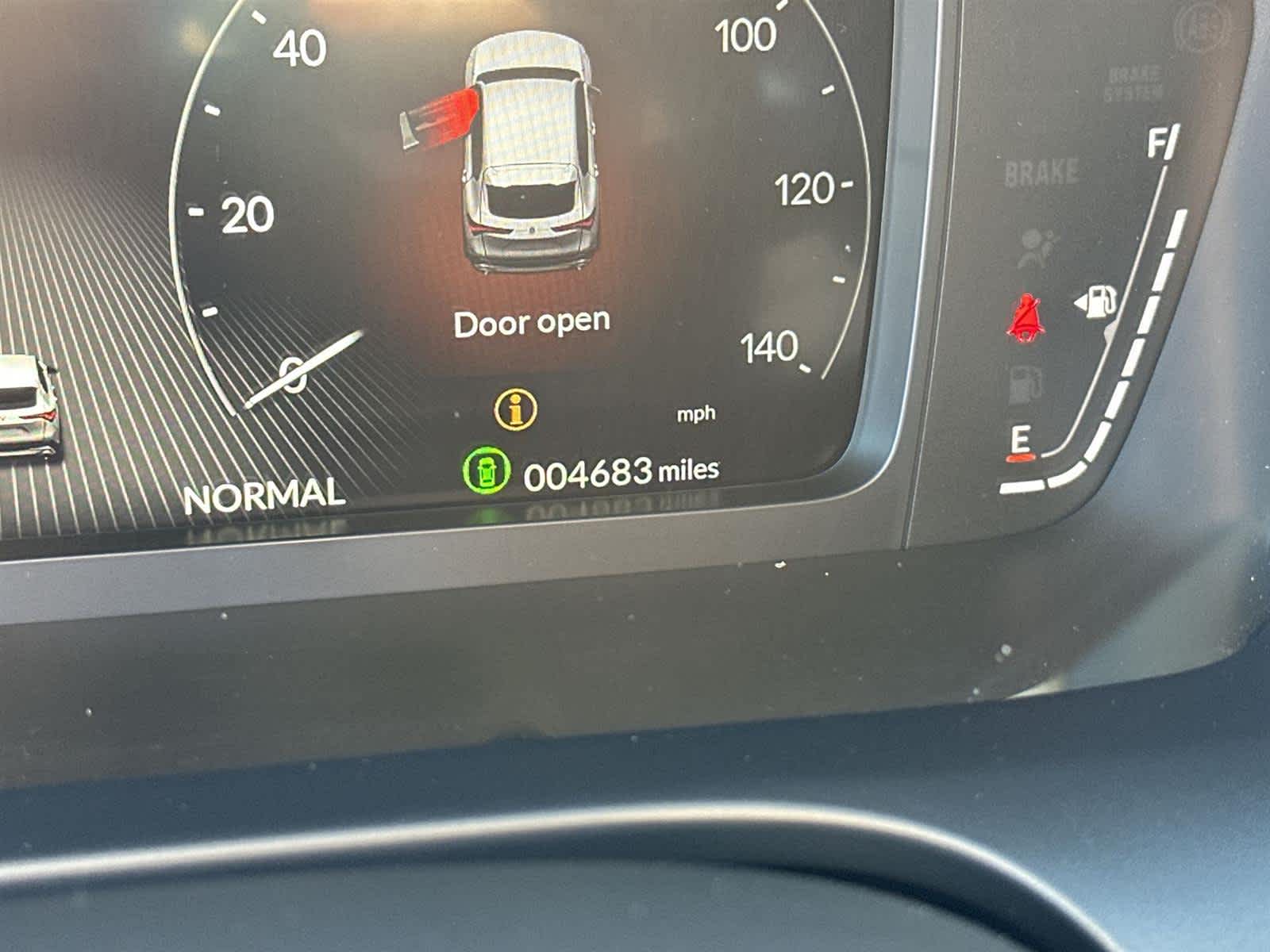 Thumbnail: 2025 Acura ADX - 18