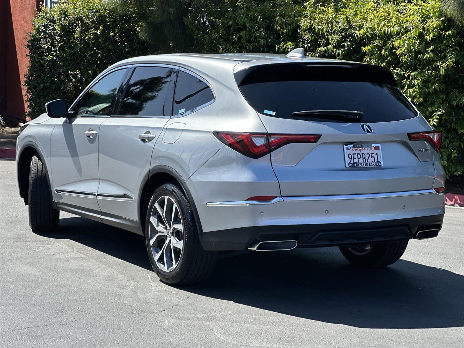 Thumbnail: 2023 Acura MDX - 4