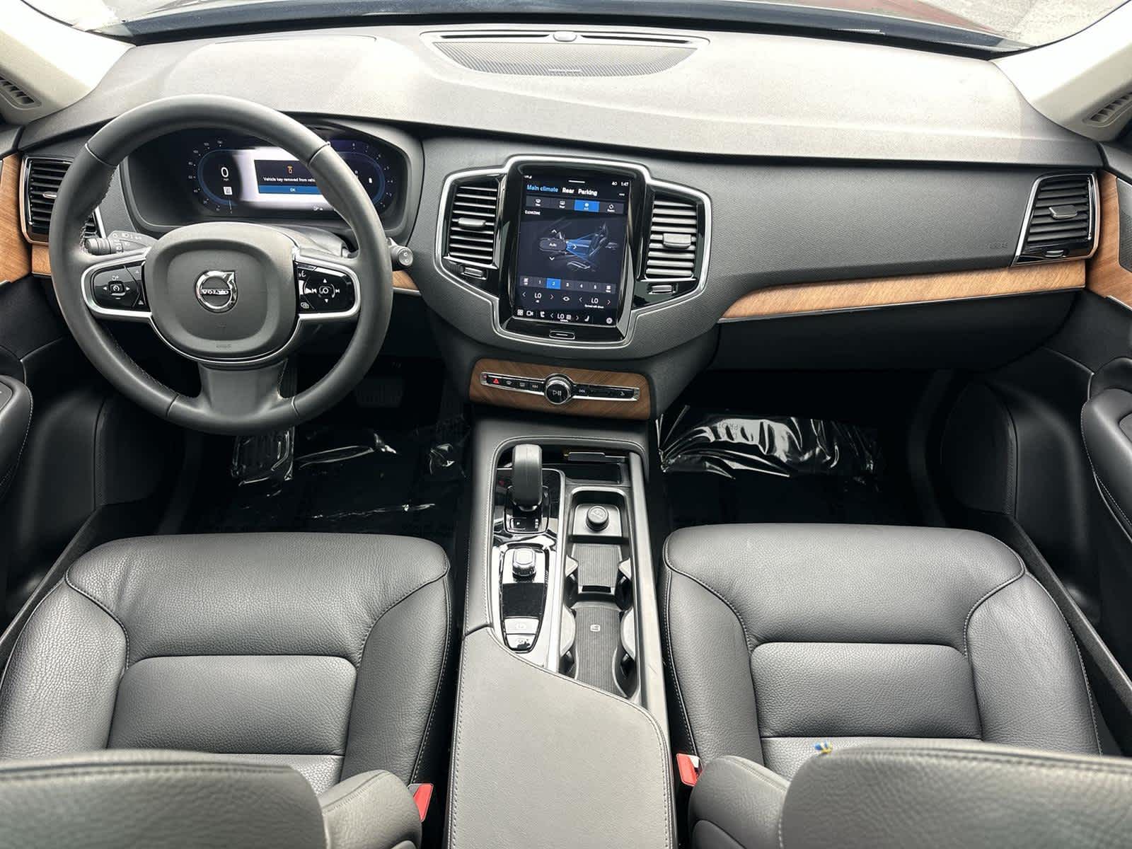 Thumbnail: 2025 Volvo XC90 - 9