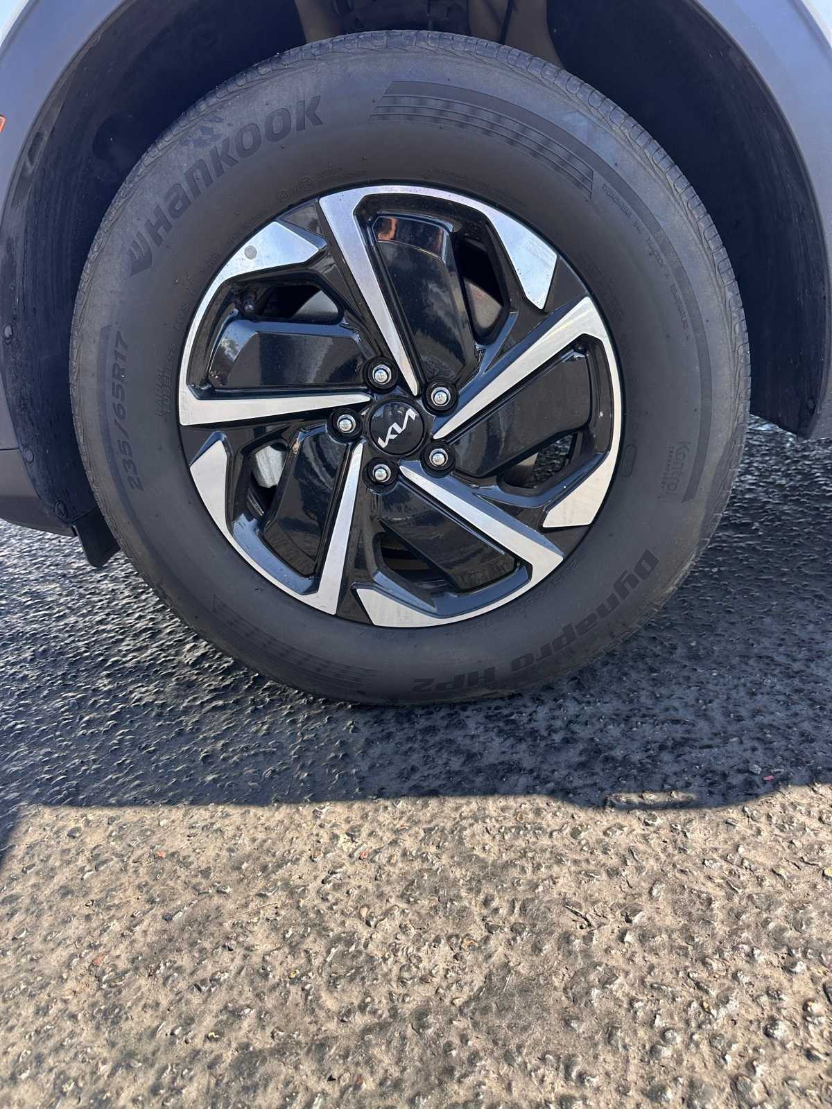 Thumbnail: 2023 Kia Sportage - 9