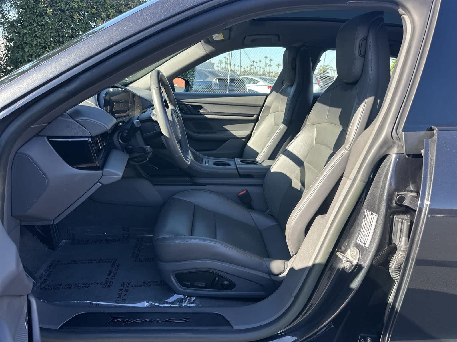 Thumbnail: 2023 Porsche Taycan - 11