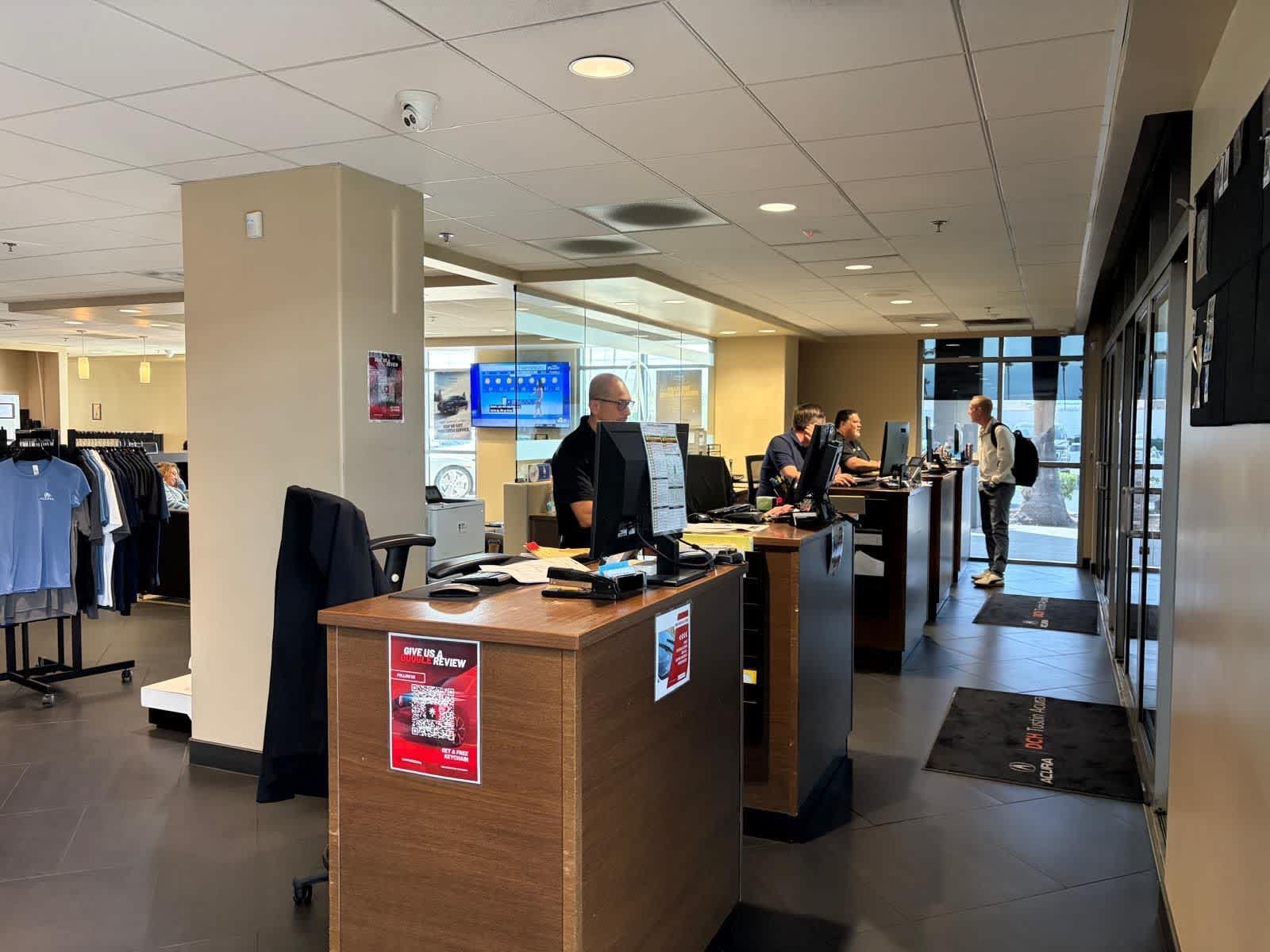 Thumbnail: 2018 Chevrolet Volt - 25