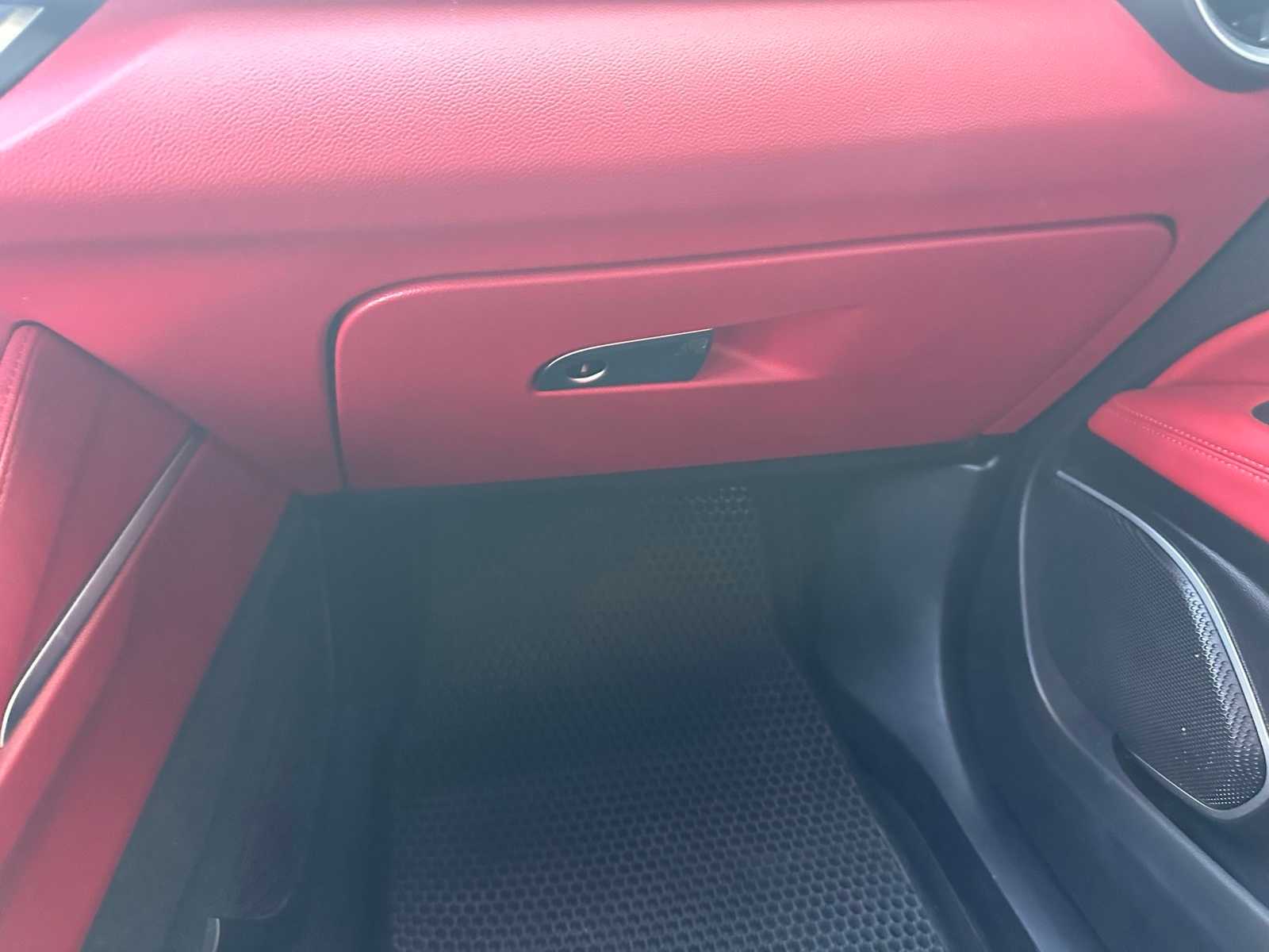 Thumbnail: 2020 Alfa Romeo Stelvio - 21