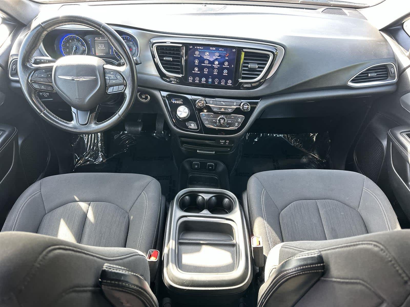 Thumbnail: 2019 Chrysler Pacifica - 10